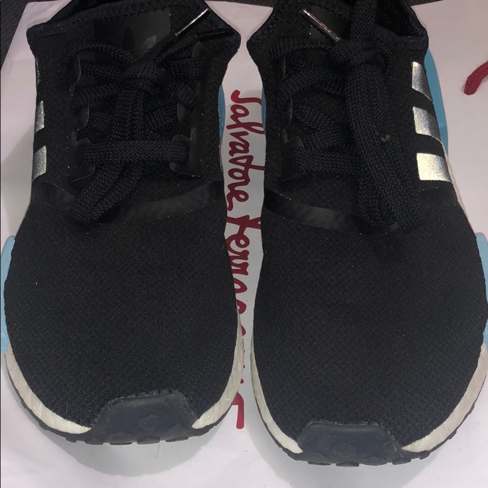 Like new Adidas Boost black shoes size 7 1/2